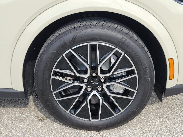 Used 2026 Ford Mustang Mach-E Premium RWD image 12