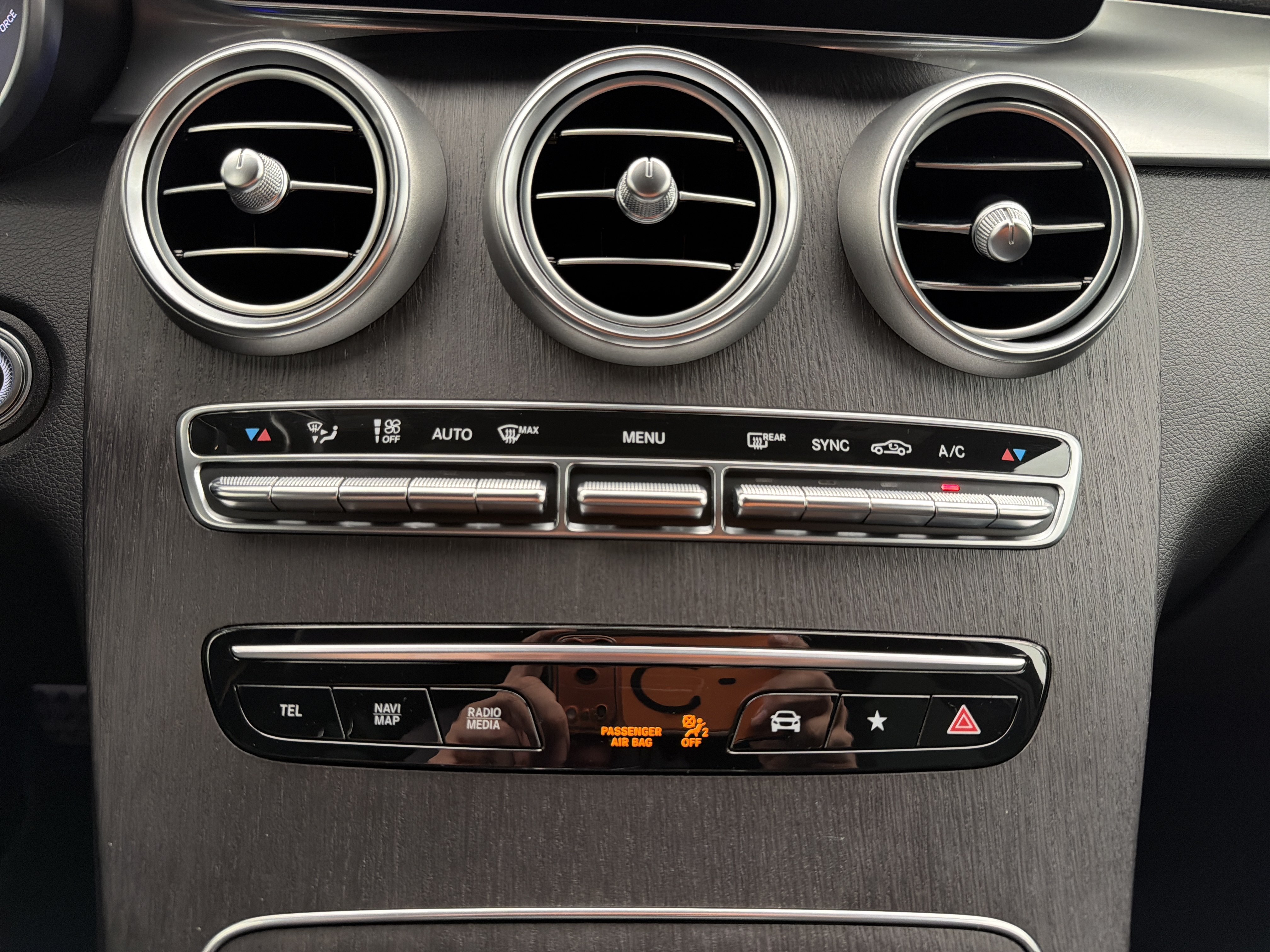 Used 2022 Mercedes-Benz GLC 300 4MATIC image 23