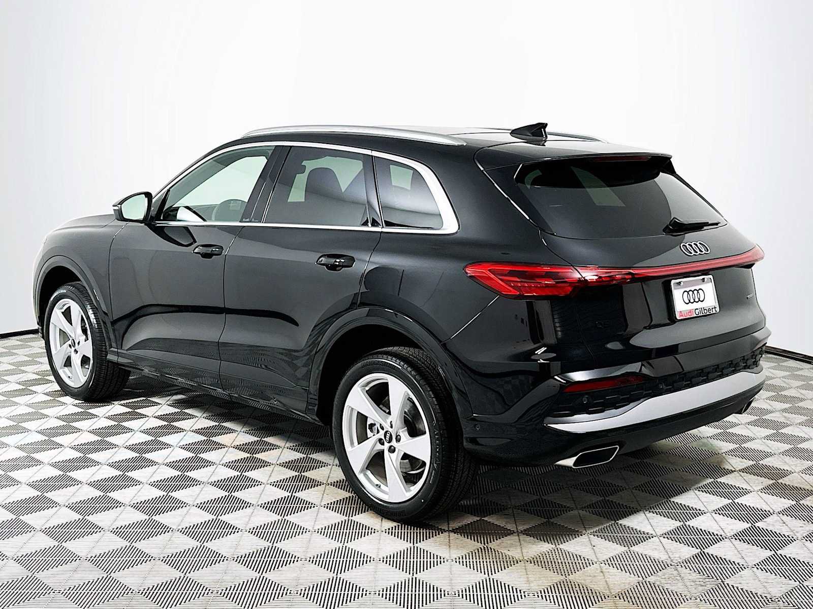 New 2025 Audi Q5 Premium Plus AWD/4WD image 5
