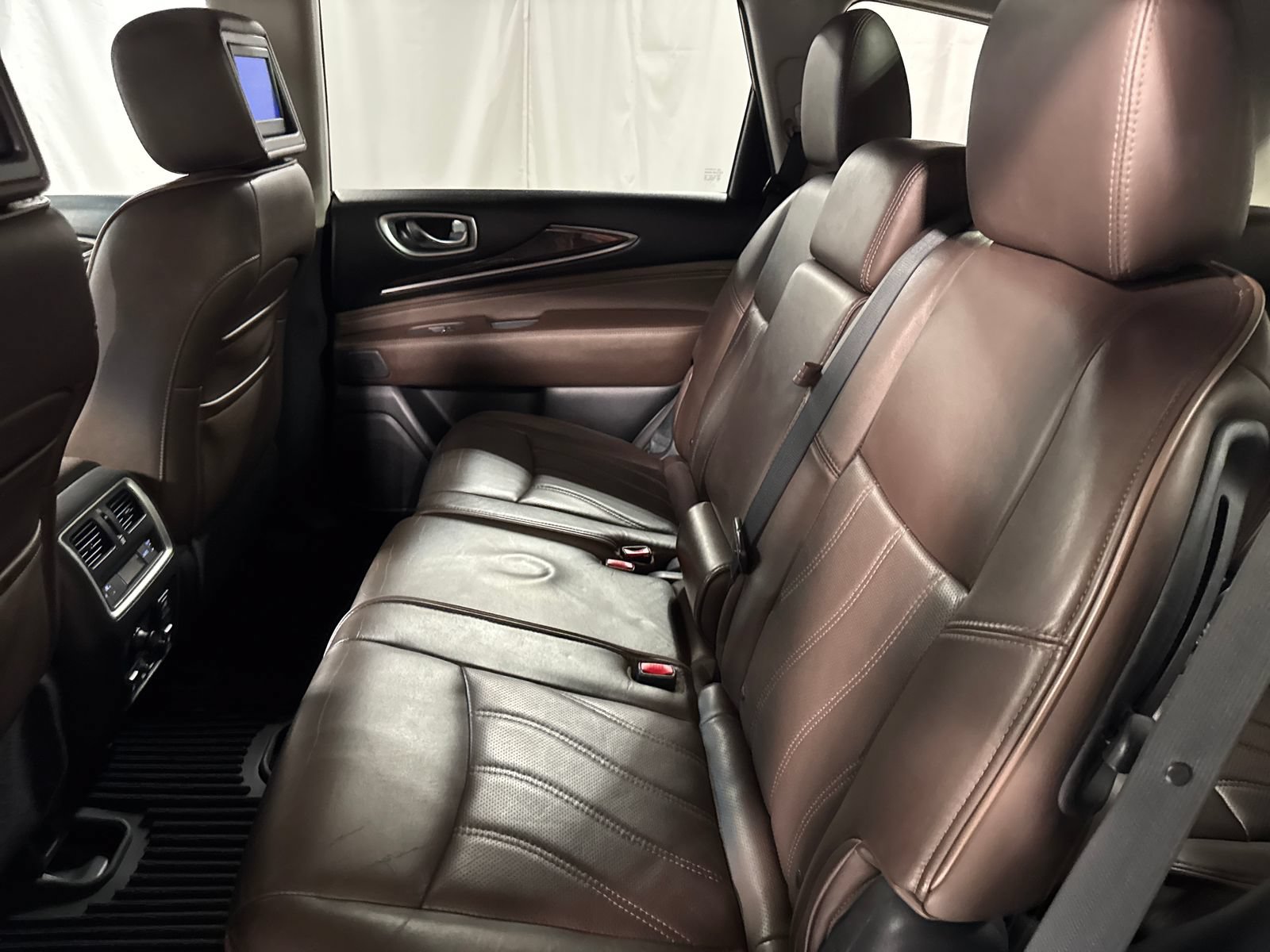 Used 2013 INFINITI JX35 AWD w/ Premium Pkg image 5