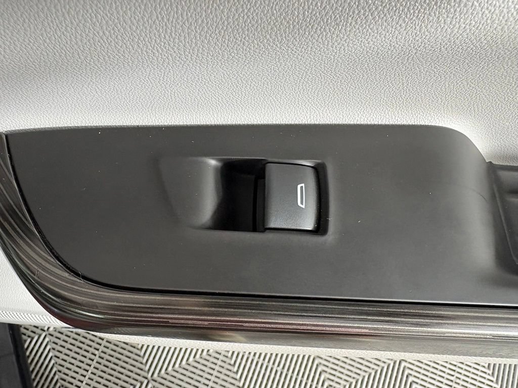 Used 2019 GMC Acadia SLT FWD image 44