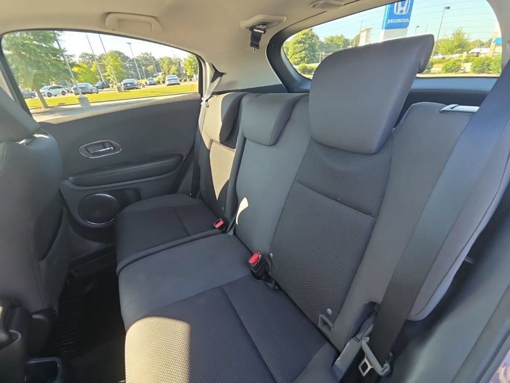 Used 2021 Honda HR-V EX image 12