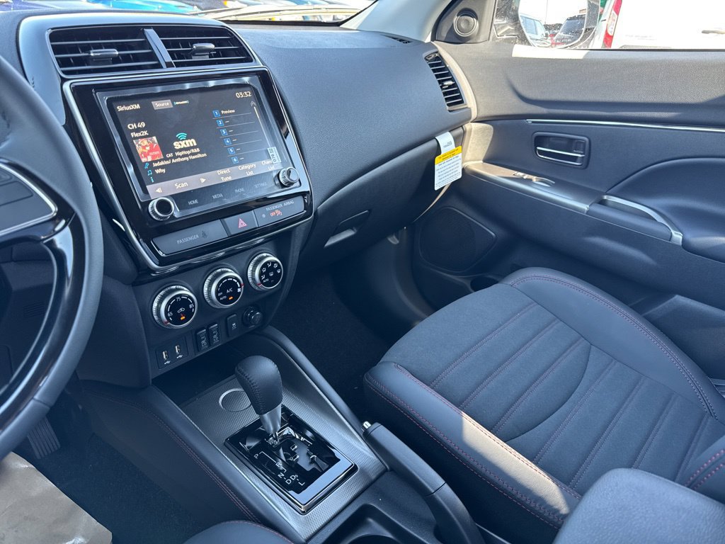 New 2027 Mitsubishi Outlander Sport SE FWD image 10
