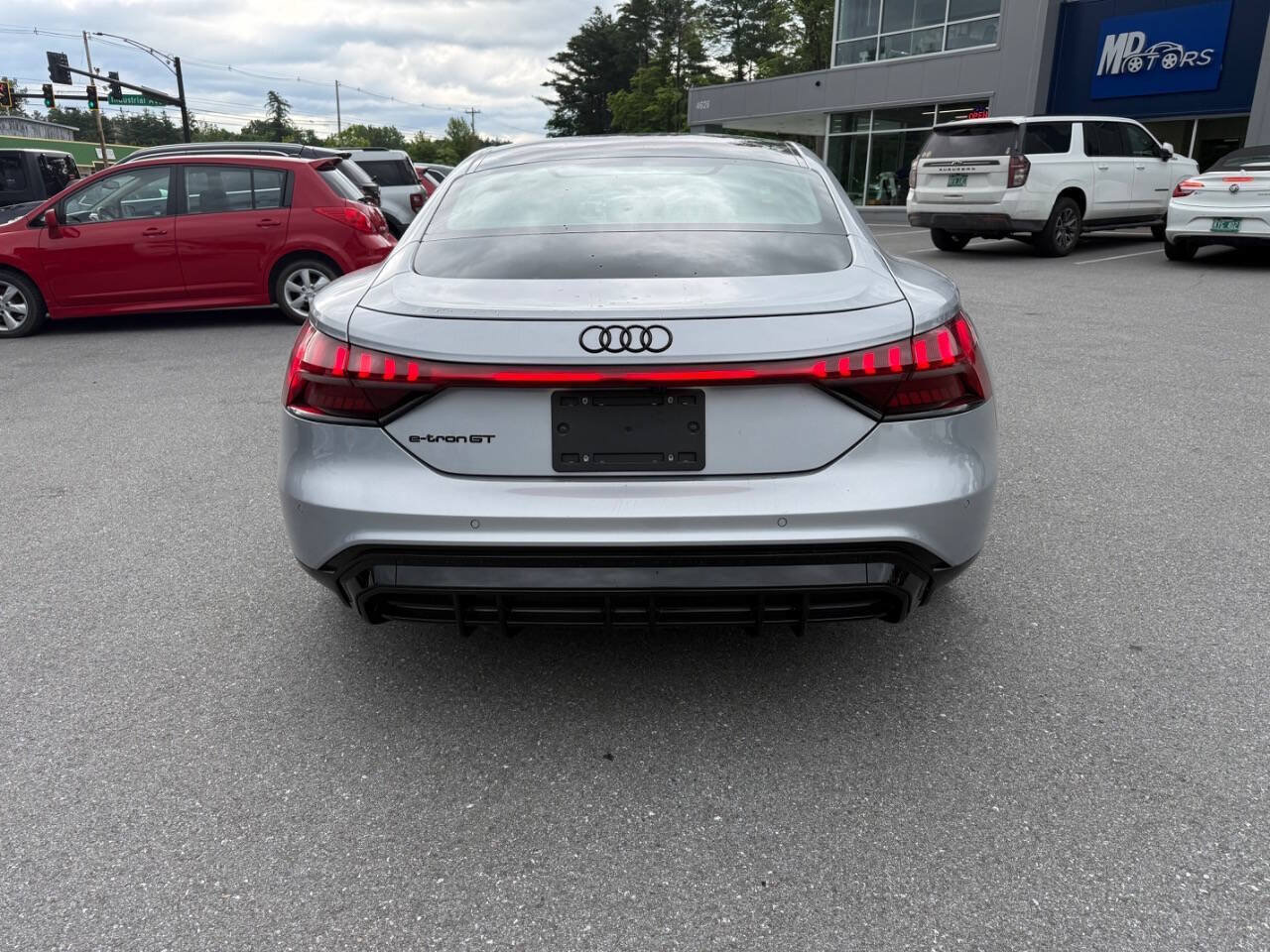 Used 2022 Audi e-tron GT Premium Plus w/ Performance Package AWD/4WD image 10