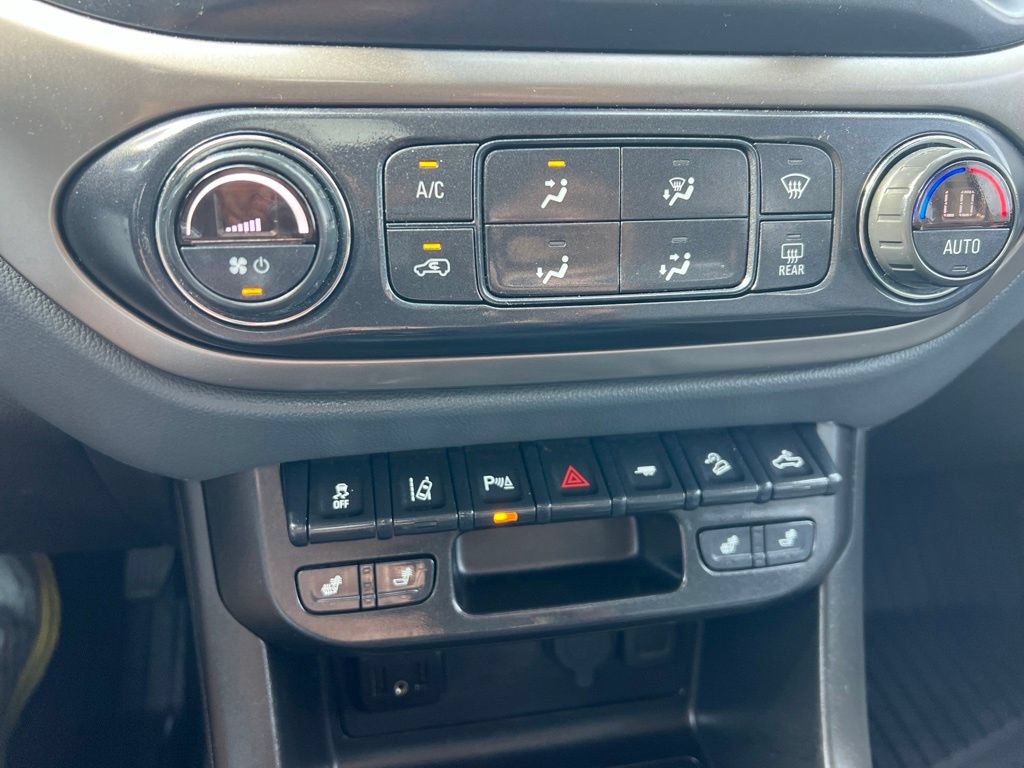 Used 2021 Chevrolet Colorado Z71 w/ Safety Package AWD/4WD image 38