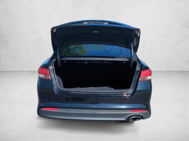 Used 2018 Kia Optima EX w/ Technology Package FWD image 6