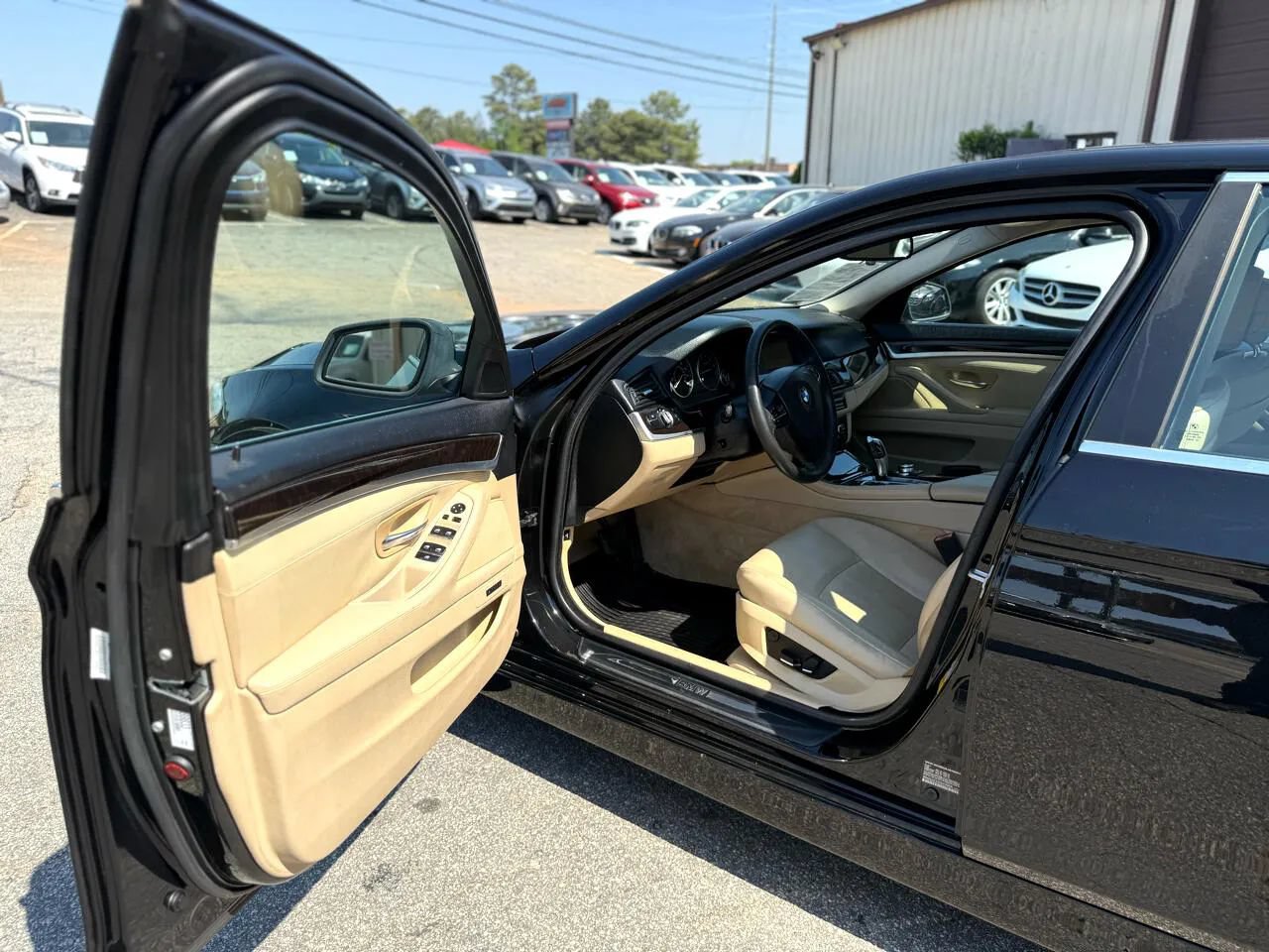 Used 2013 BMW 528i Sedan RWD image 9