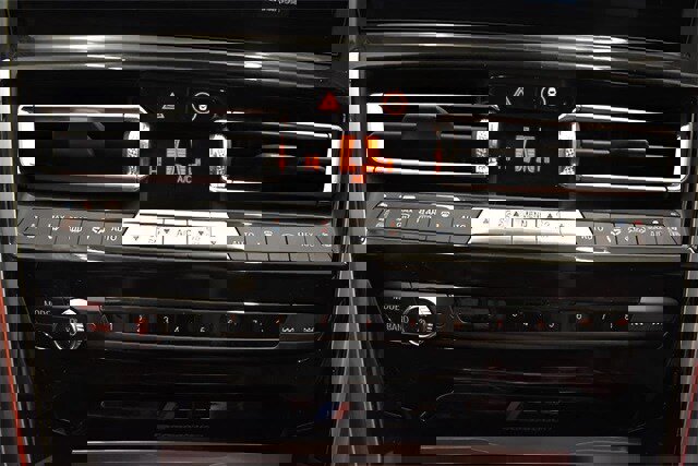 Used 2020 BMW M8 Competition w/ Driving Assistance Package image 27