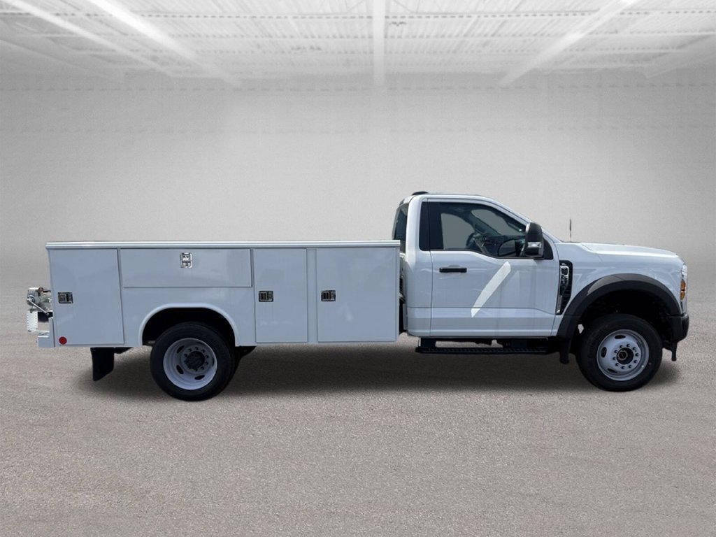 New 2026 Ford F550 4x4 Regular Cab Super Duty w/ Snow Plow Prep Package image 2