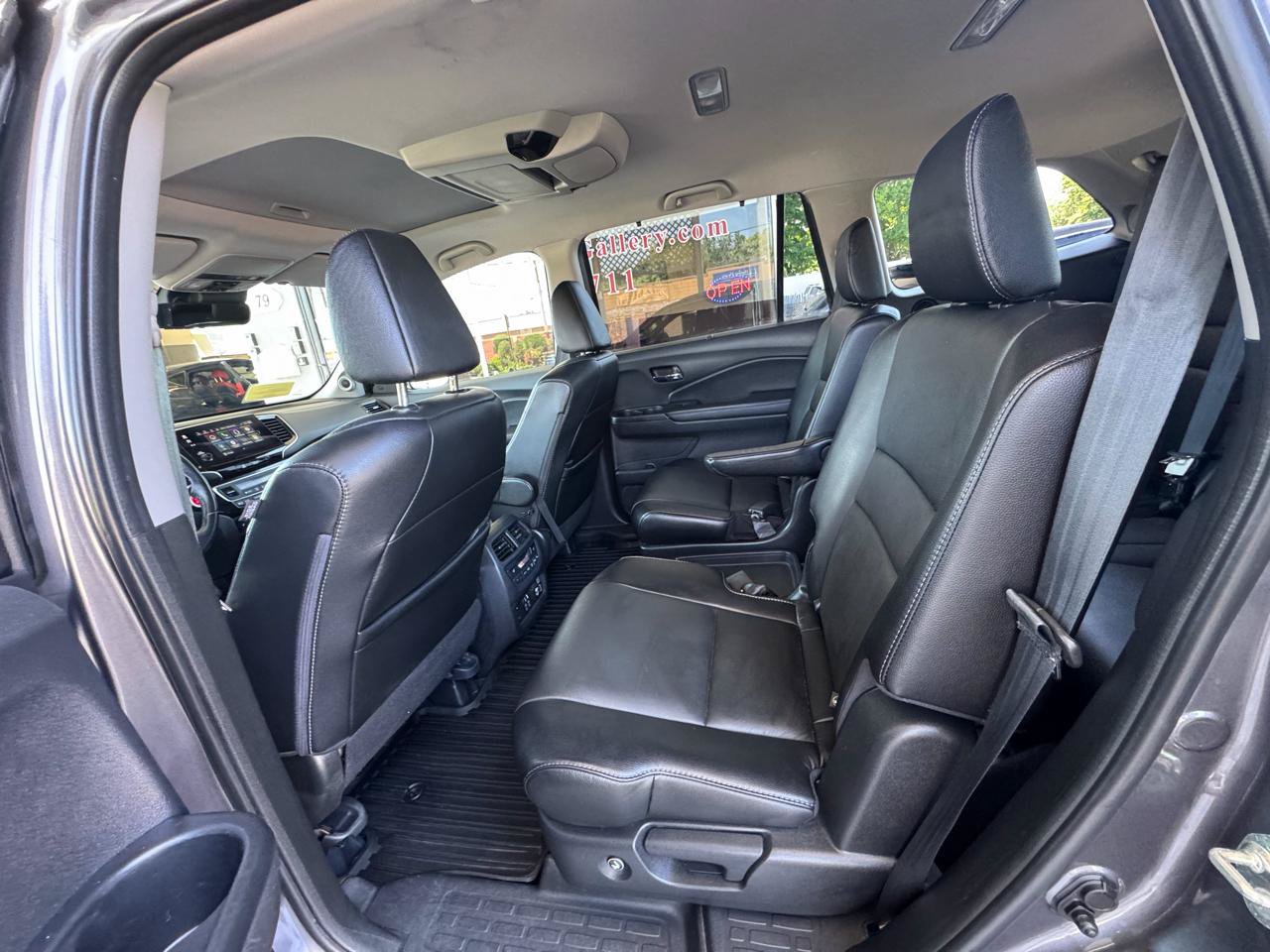 Used 2019 Honda Pilot Touring image 10