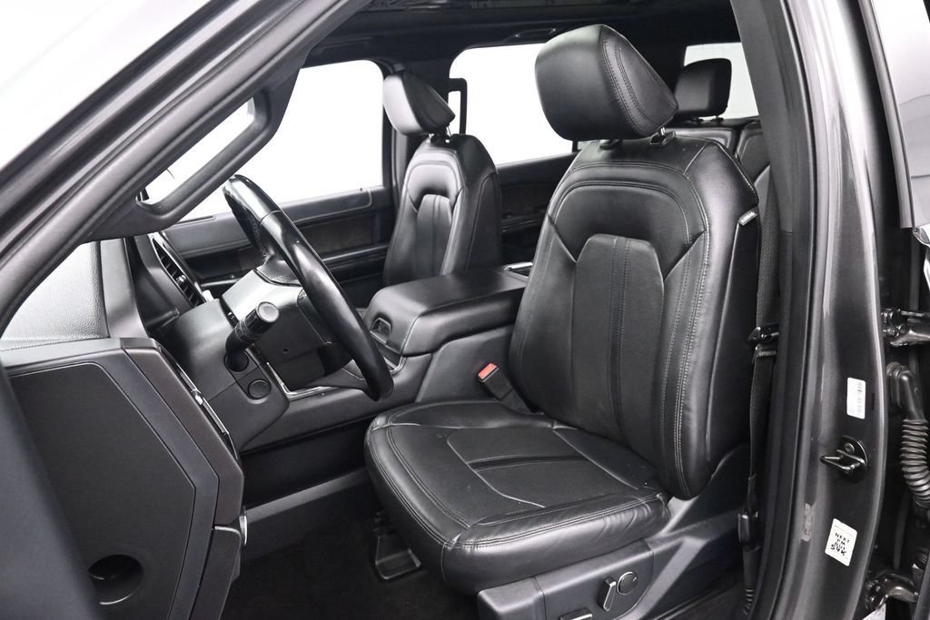 Used 2021 Ford Expedition Max Limited AWD/4WD image 12