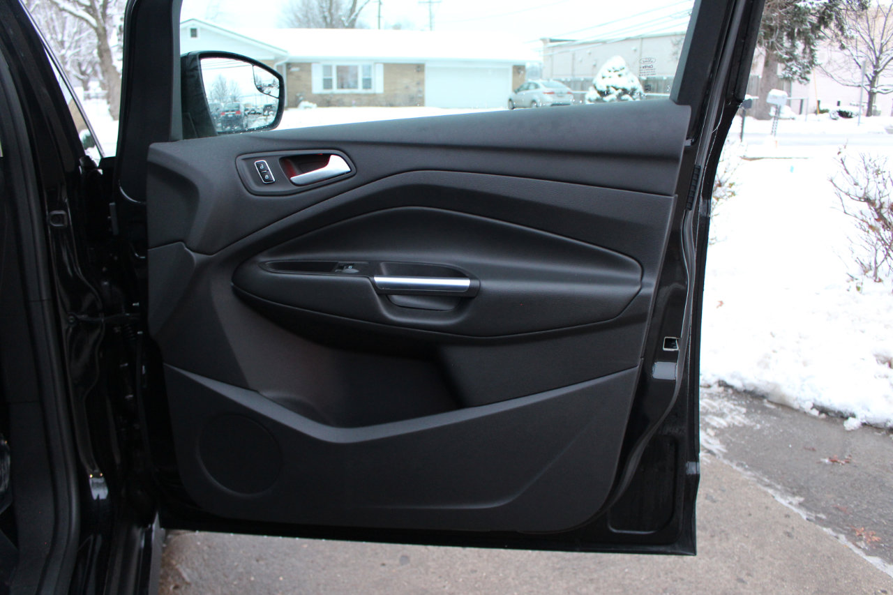 Used 2013 Ford C-MAX SEL image 36