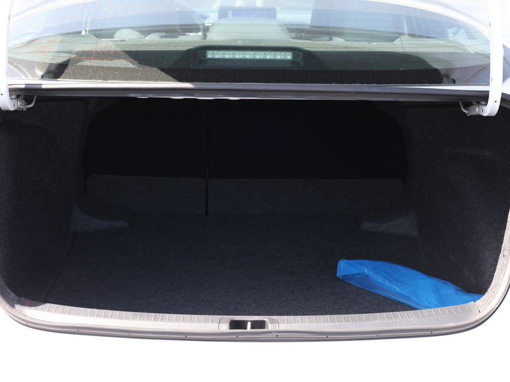 Used 2025 Toyota Corolla LE FWD image 8