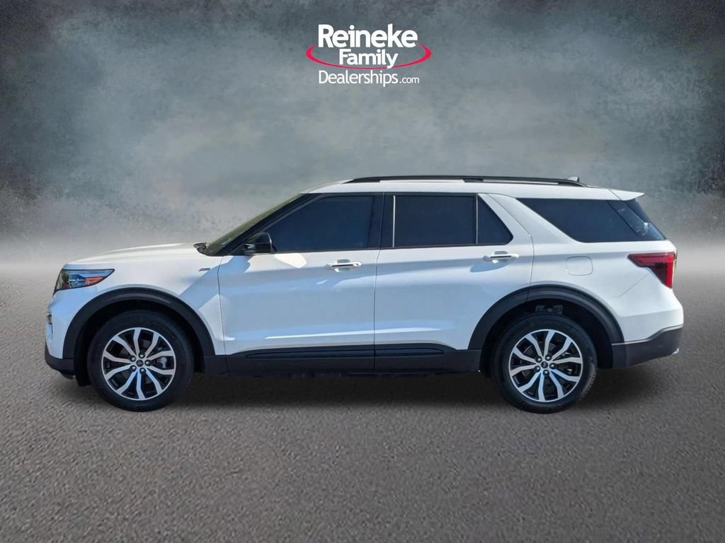 Used 2023 Ford Explorer ST-Line w/ Class IV Trailer Tow Package AWD/4WD image 9