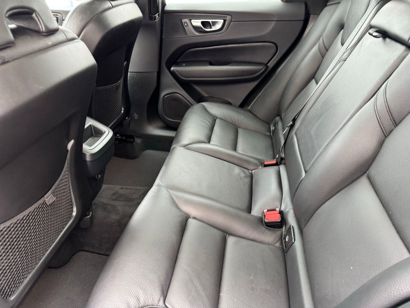 Used 2023 Volvo XC60 B5 Plus w/ Protection Package Premier image 13