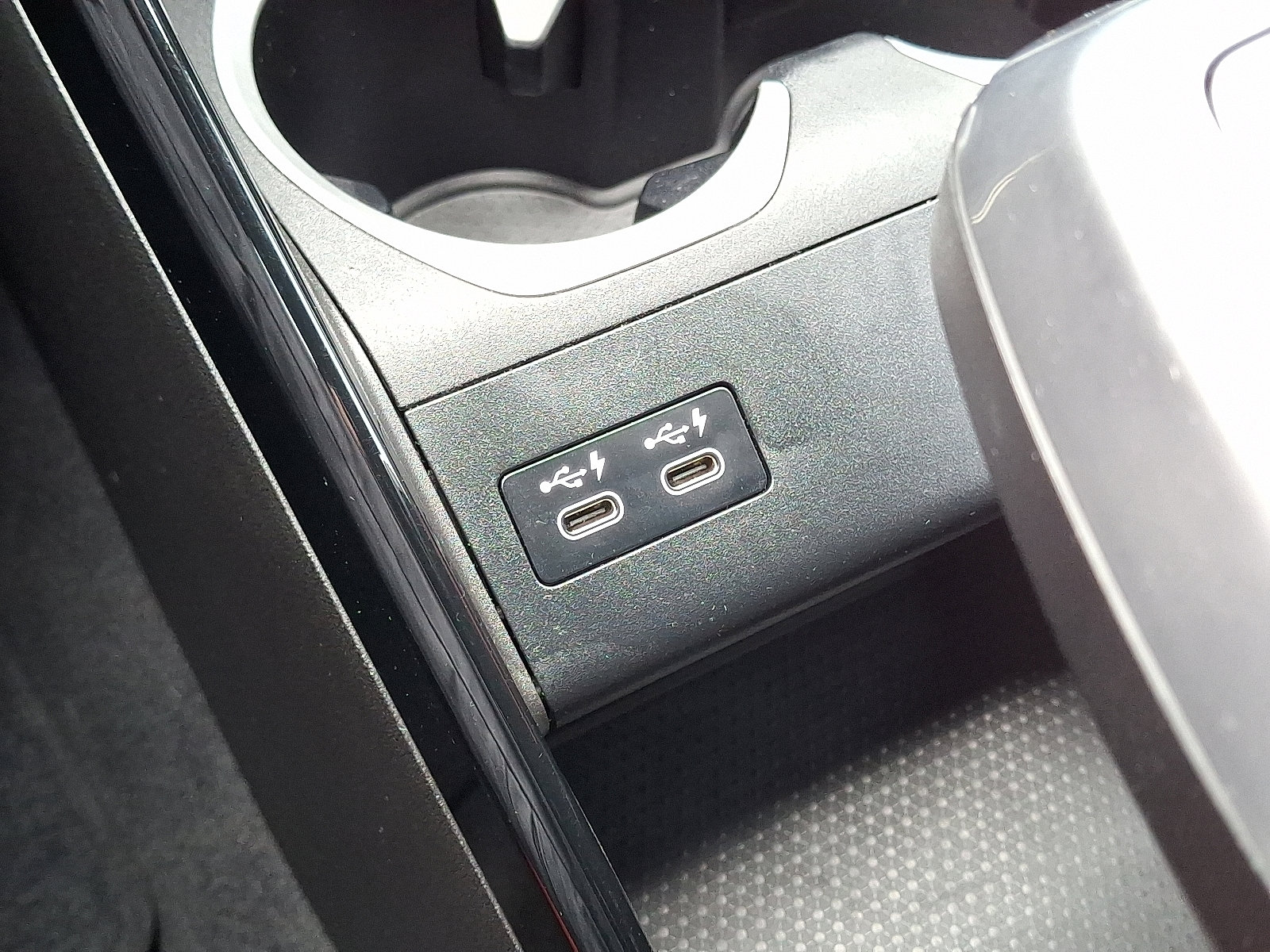 Used 2024 BMW X2 M35i w/ M Sport Professional Package image 24