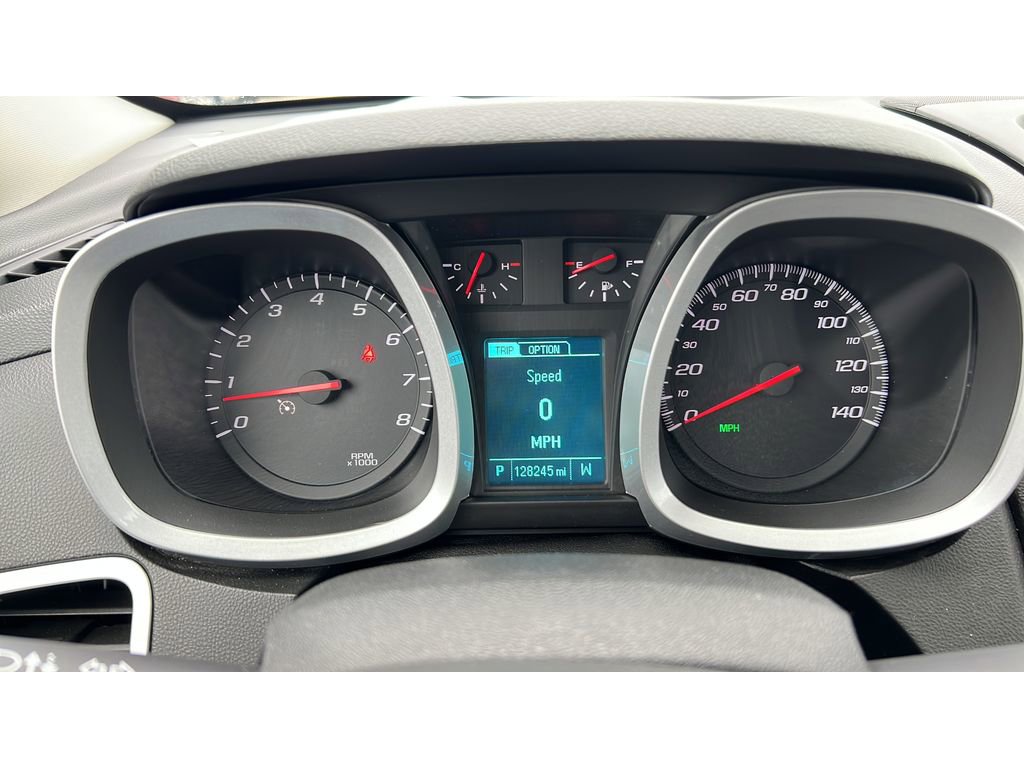 Used 2017 Chevrolet Equinox Premier w/ Enhanced Convenience Package AWD/4WD image 15