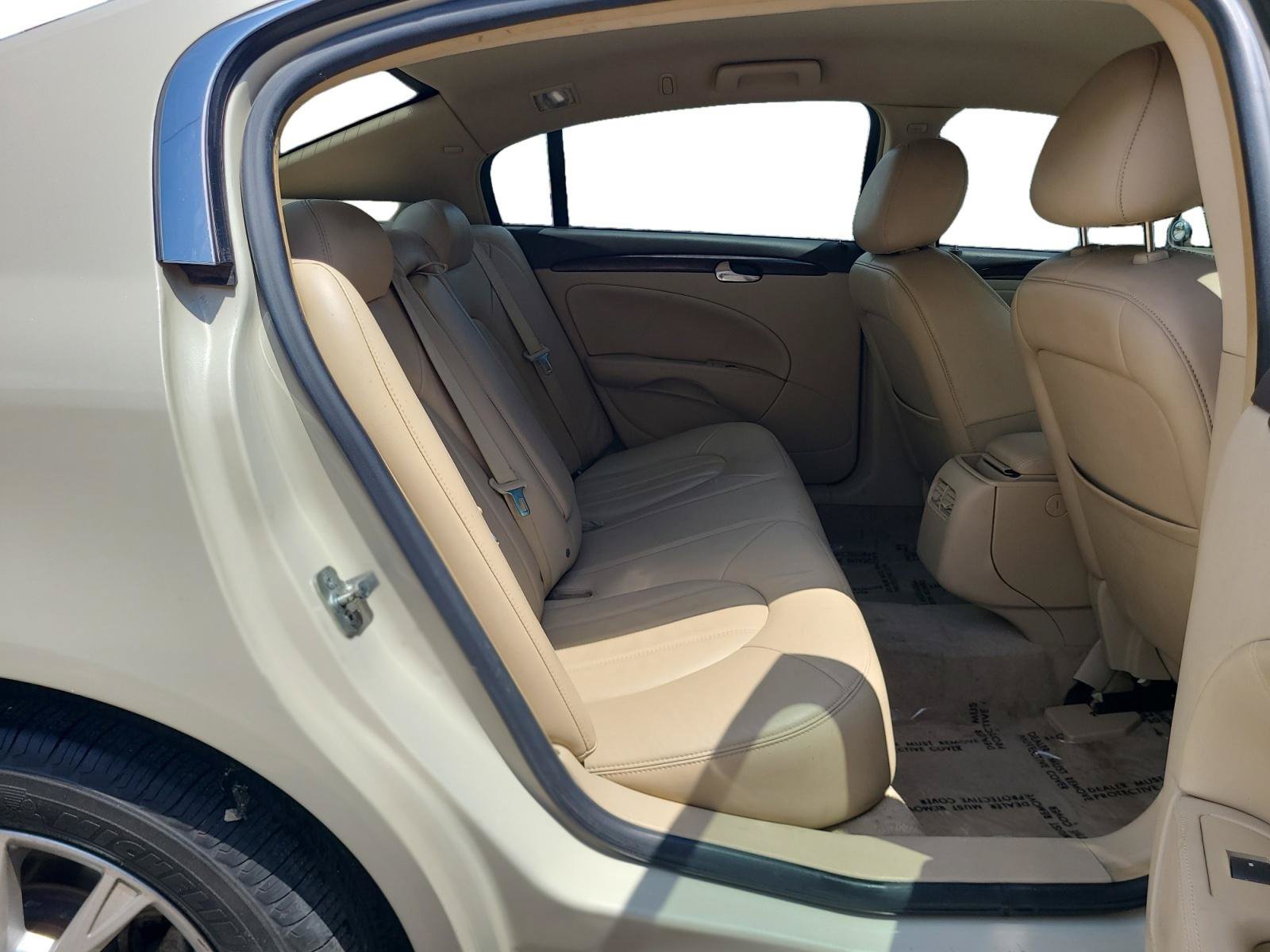 Used 2010 Buick Lucerne CXL w/ Driver Confidence Package FWD image 20