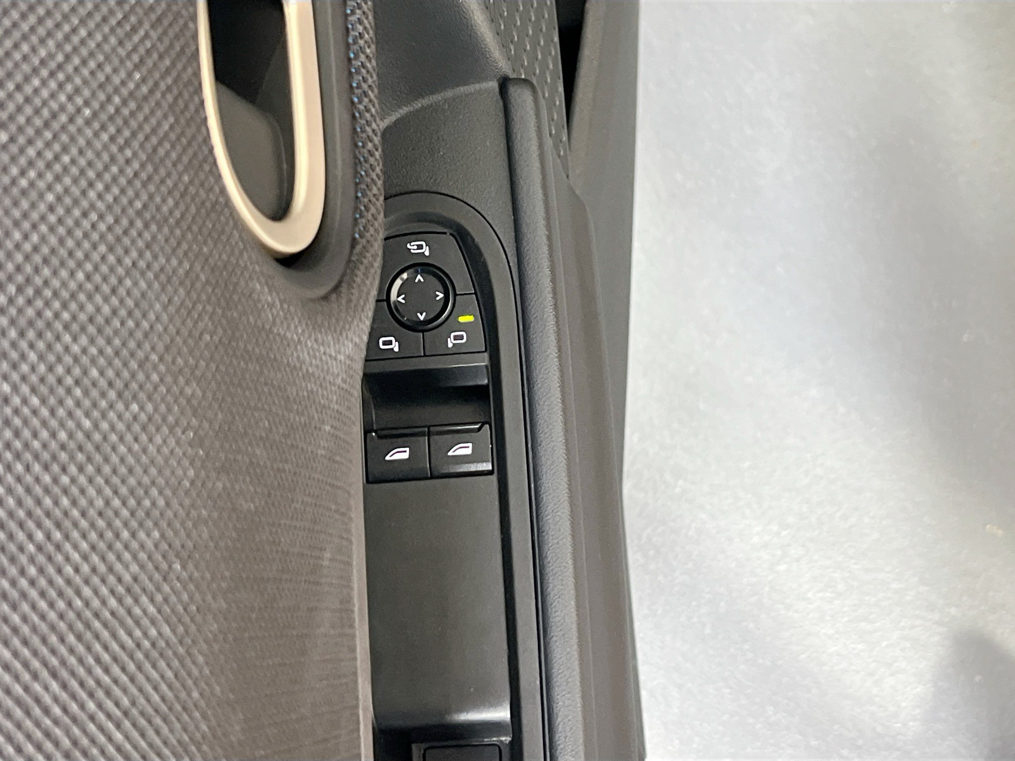 Used 2025 MINI Cooper S FWD image 17