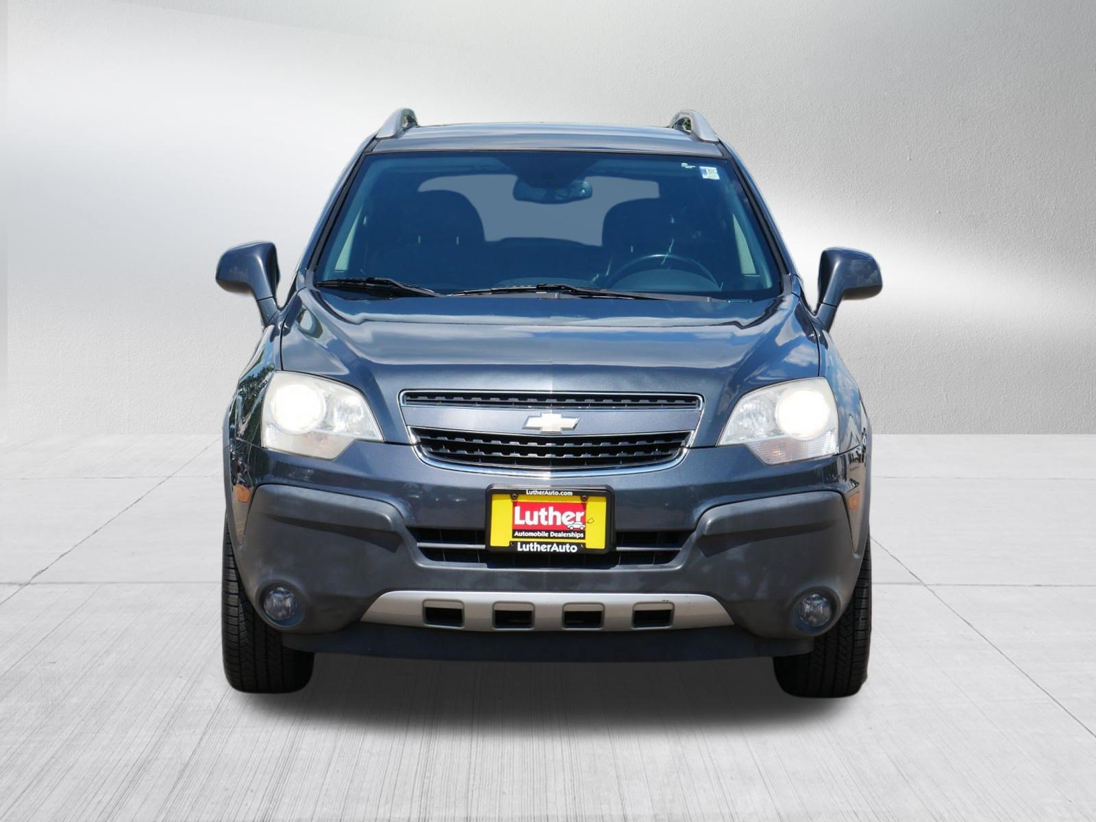 Used 2013 Chevrolet Captiva Sport LS FWD image 2