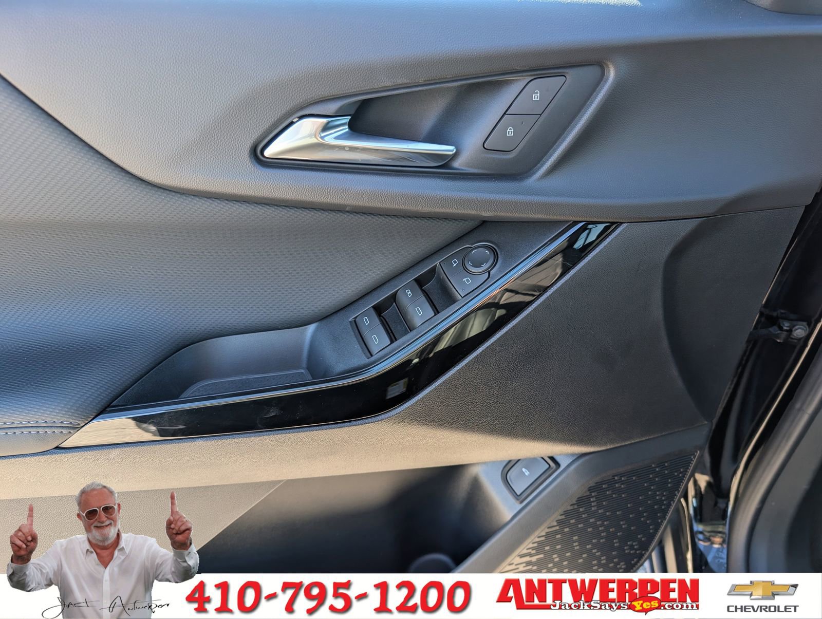 New 2026 Chevrolet Equinox LT w/ Convenience Package II image 16