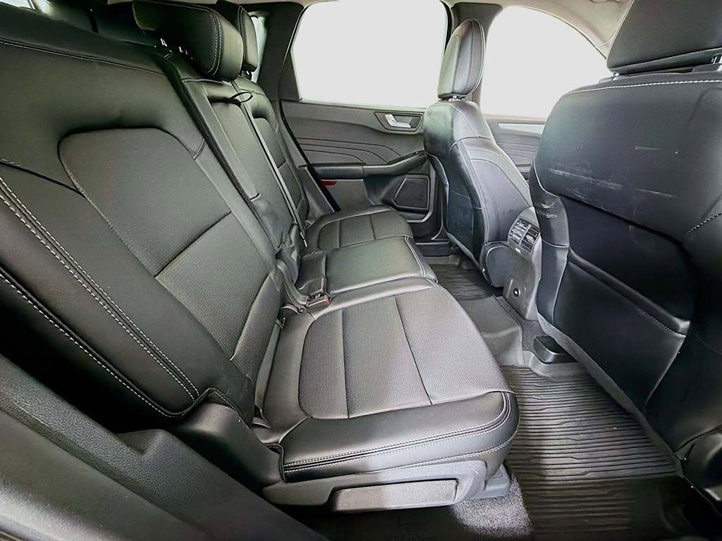 Used 2024 Ford Escape Platinum image 23