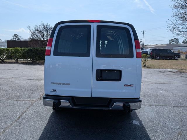 Used 2024 GMC Savana 2500 w/ Driver Convenience Package RWD image 4
