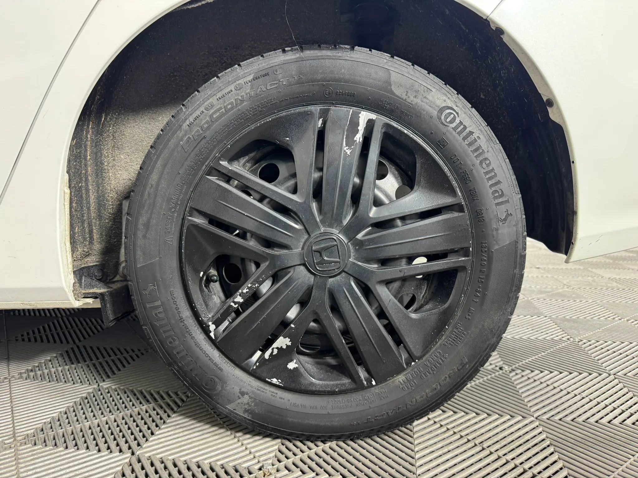 Used 2019 Honda Fit LX image 39