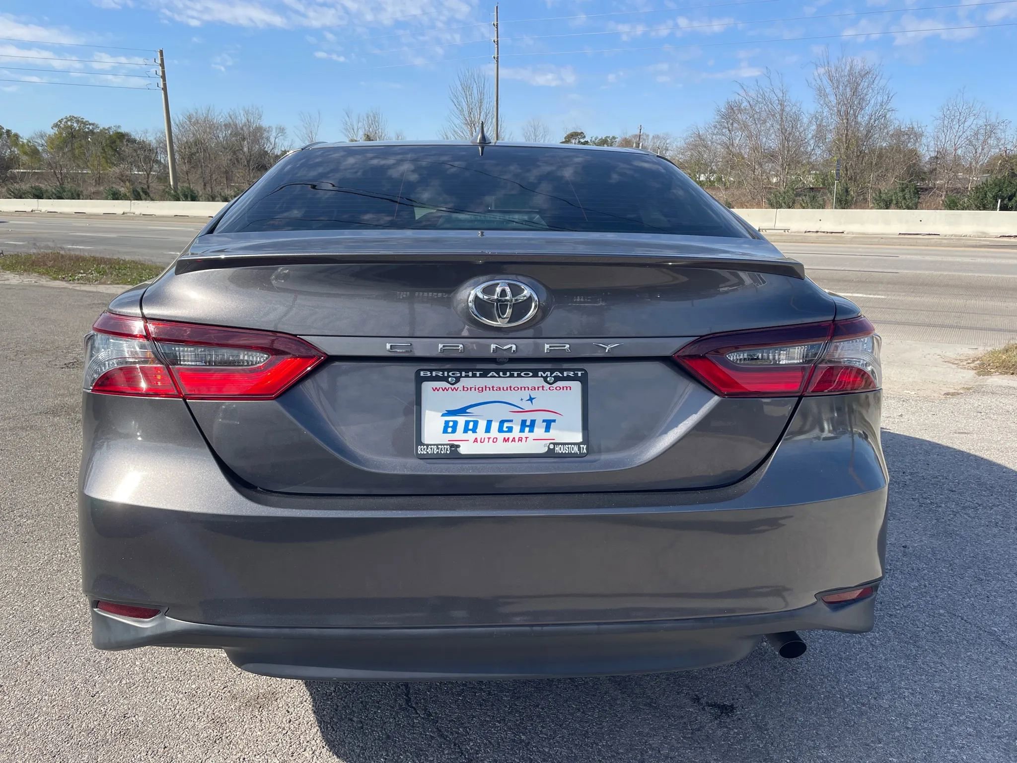 Used 2023 Toyota Camry LE FWD image 3