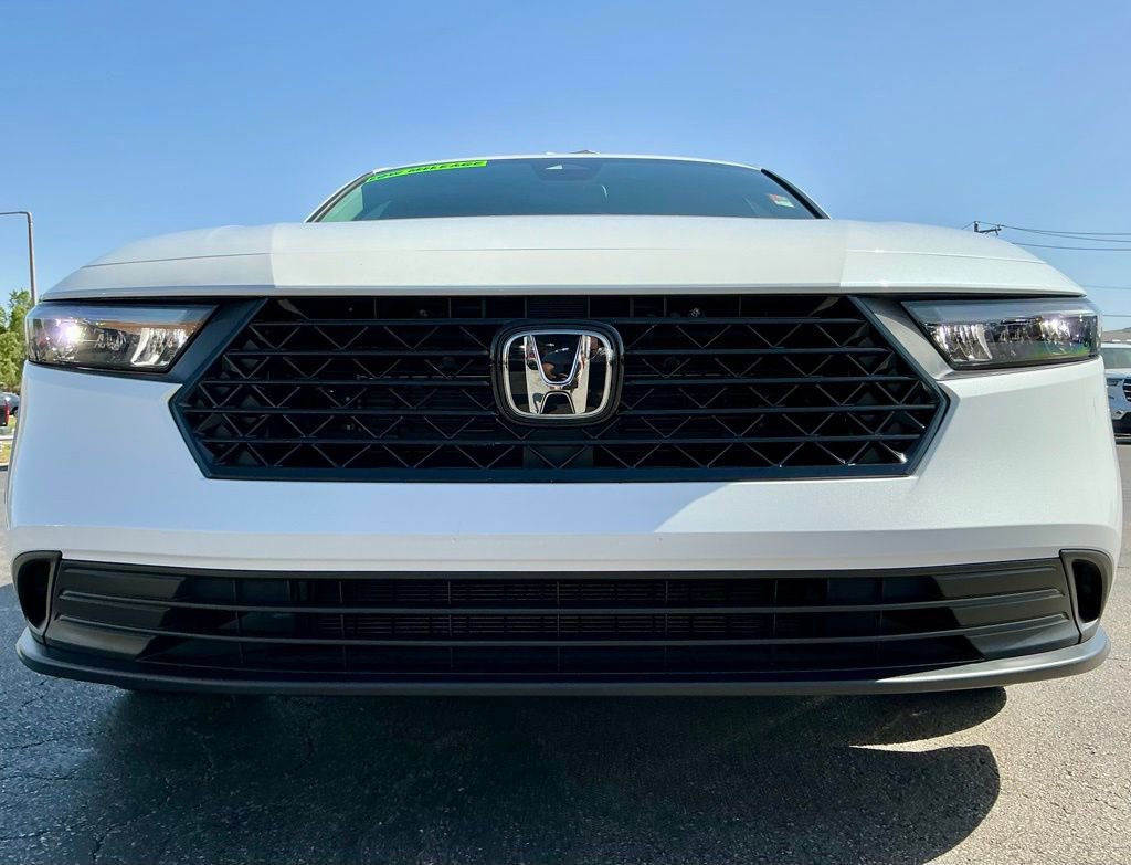Used 2025 Honda Accord Sport image 9