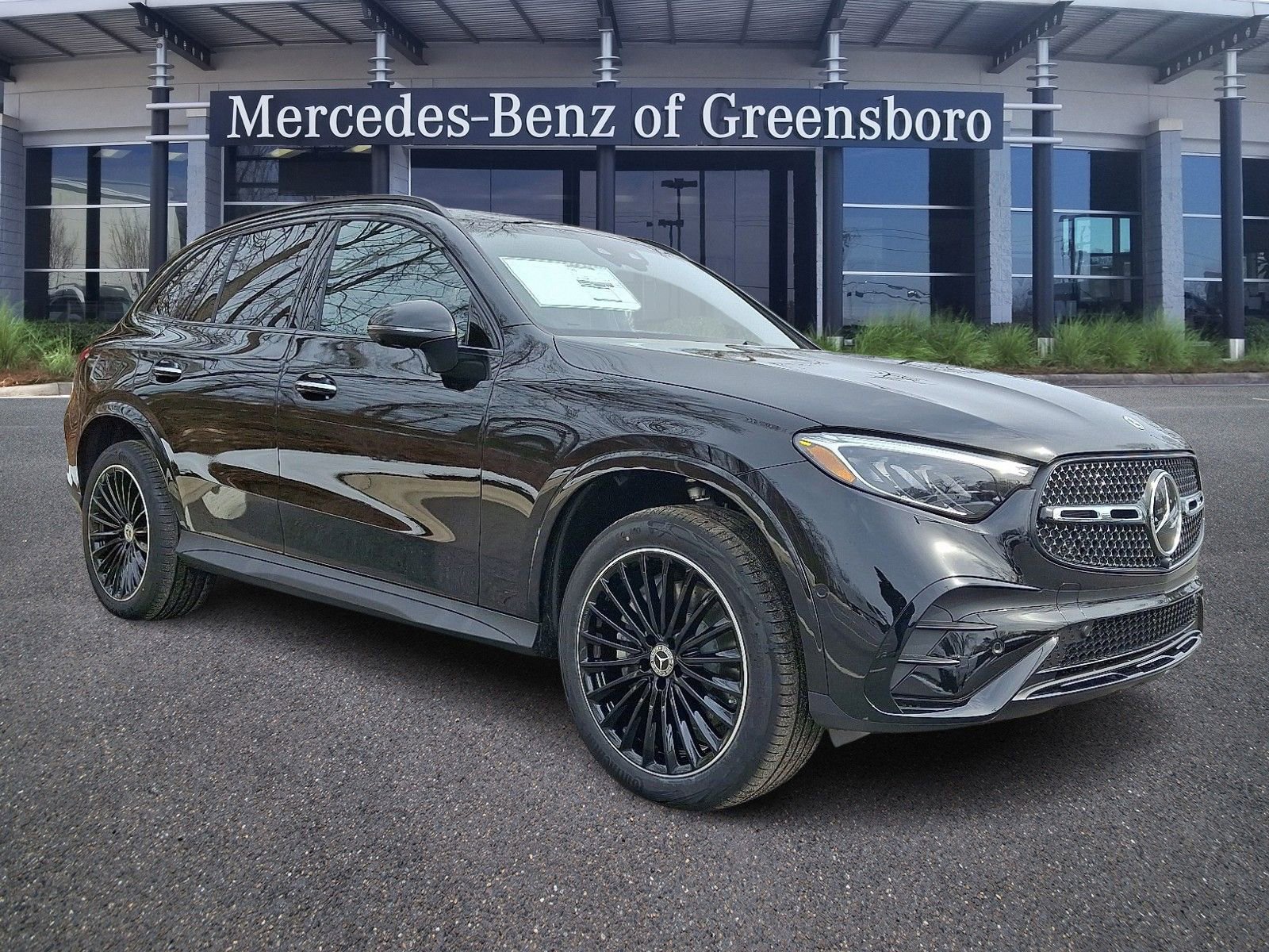 New 2026 Mercedes-Benz GLC 300 GLC 300 image 2
