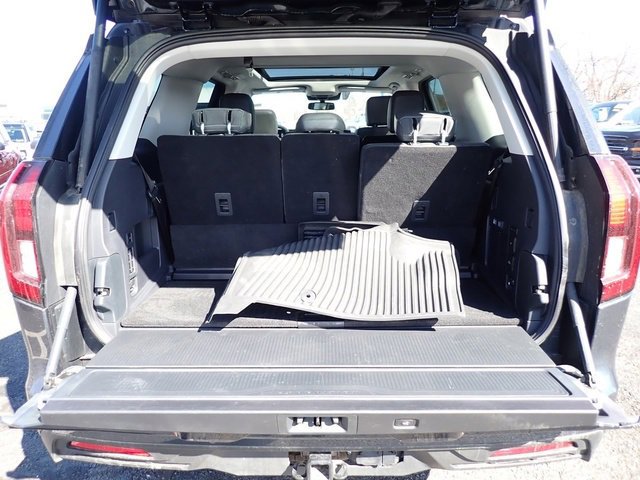 Used 2025 Ford Expedition Active image 9