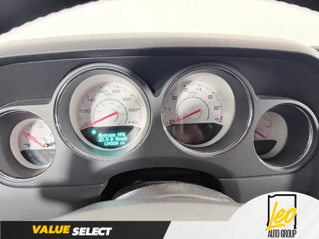 Used 2013 Dodge Challenger SXT RWD image 13