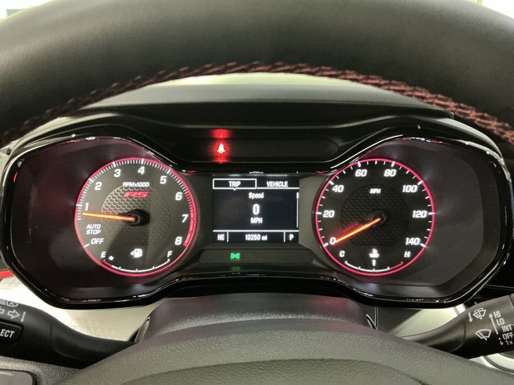 Used 2025 Chevrolet Trax RS w/ Driver Confidence Package image 25