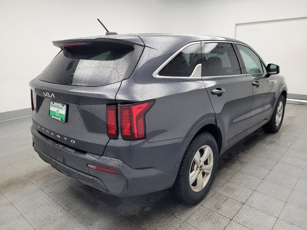 Used 2022 Kia Sorento LX FWD image 9