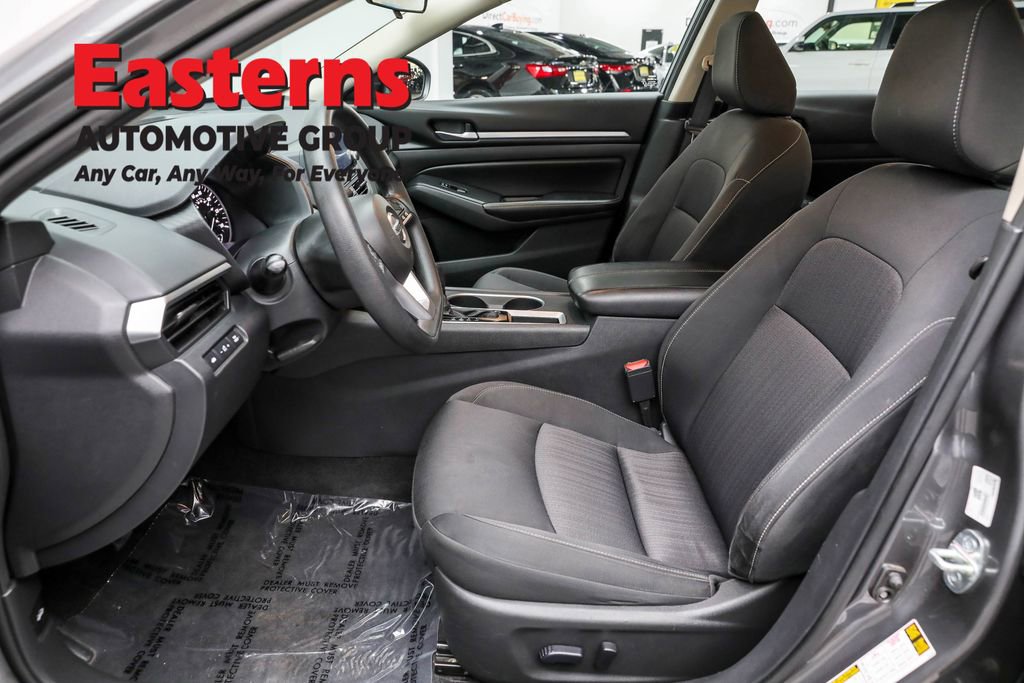 Used 2022 Nissan Altima 2.5 SV image 14