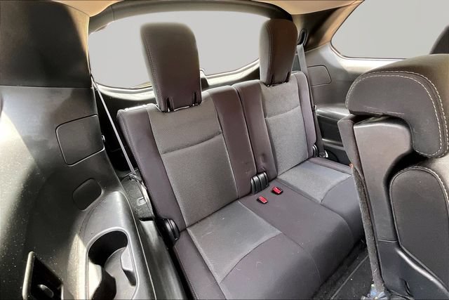 Used 2018 Nissan Pathfinder S FWD image 18