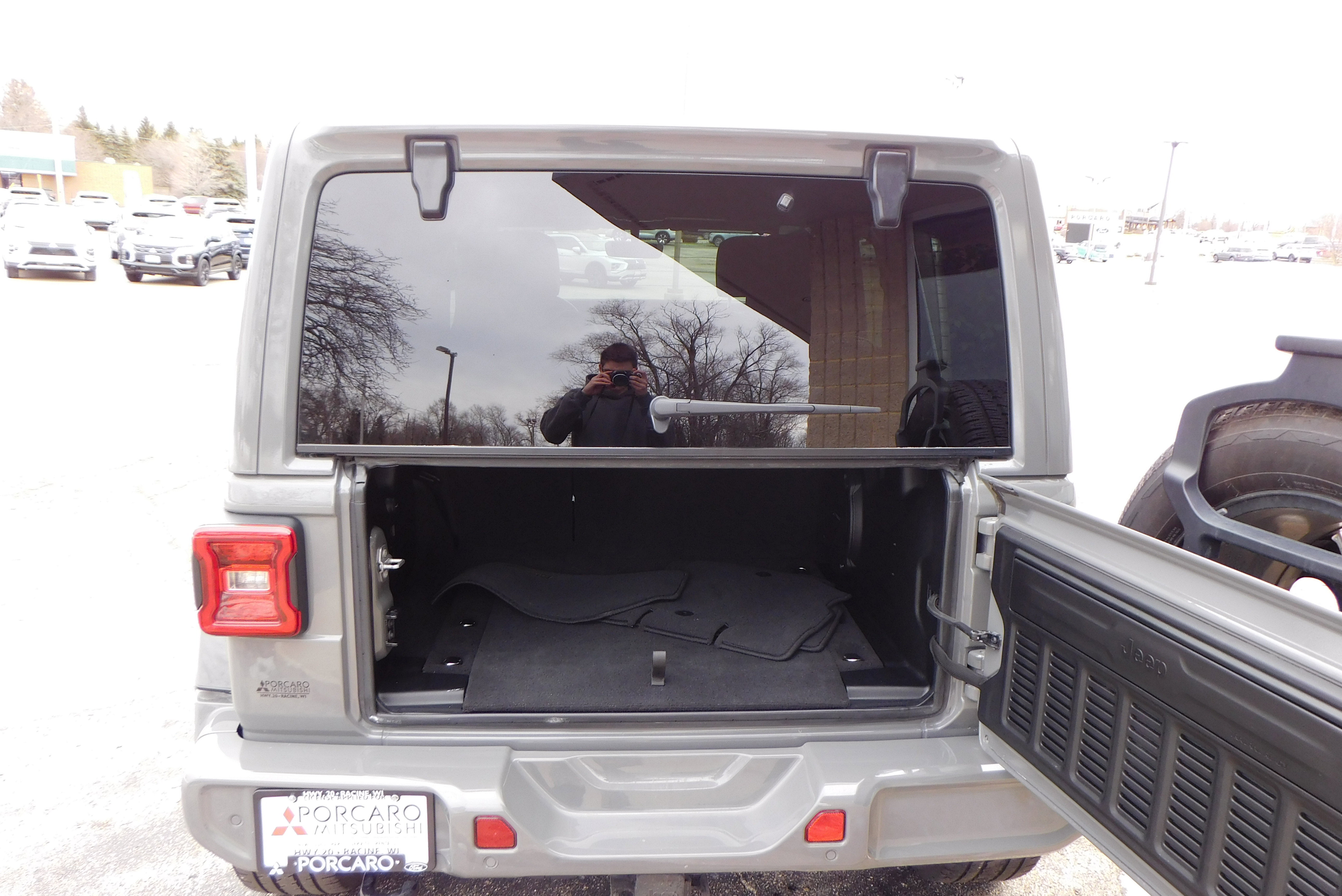 Used 2023 Jeep Wrangler High Altitude image 35