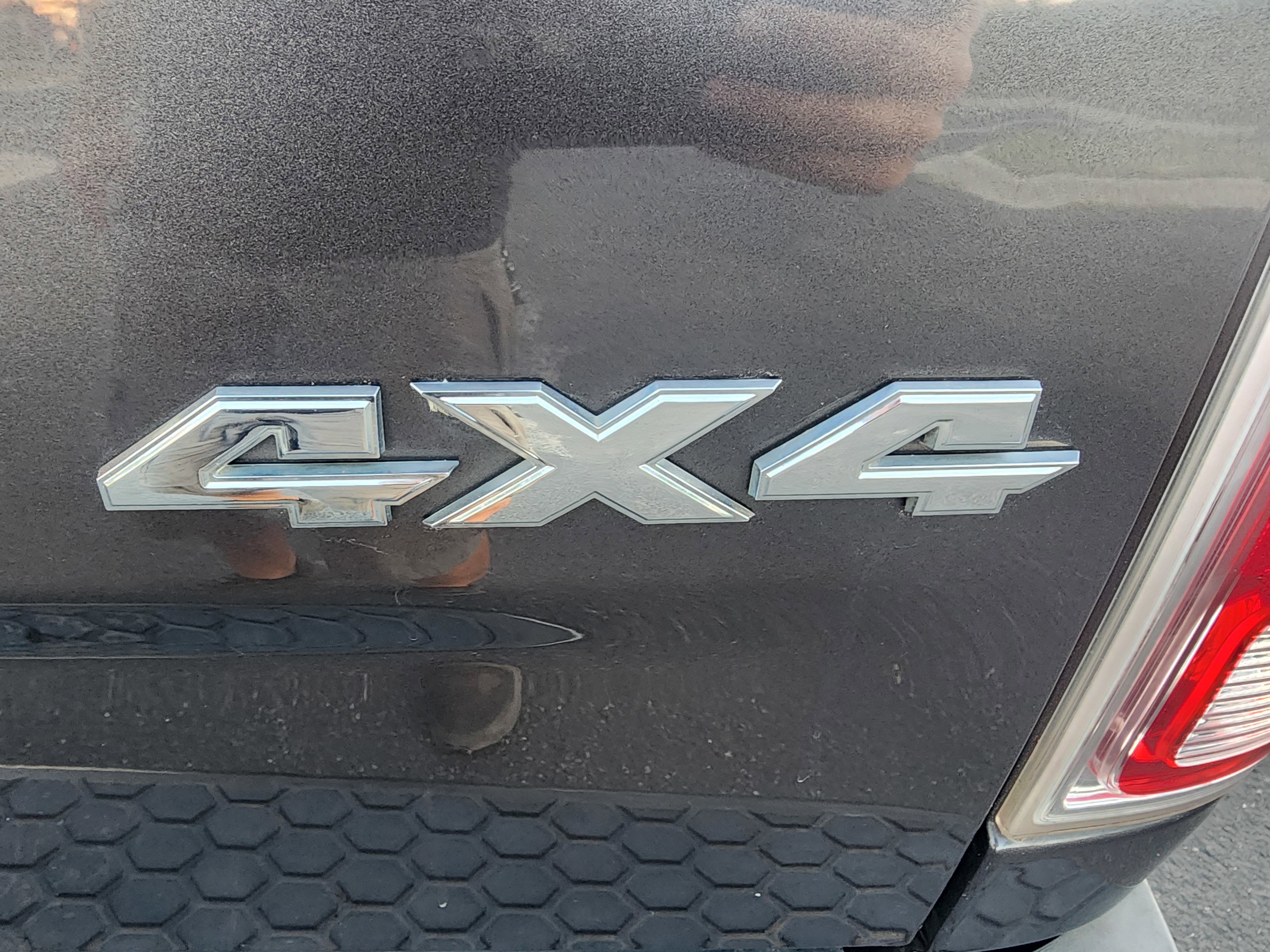 Used 2015 RAM 1500 Limited image 40