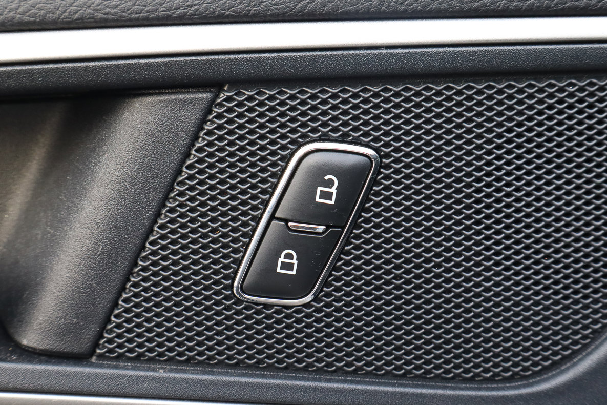 Used 2019 Ford Edge SEL w/ Equipment Group 201A image 15