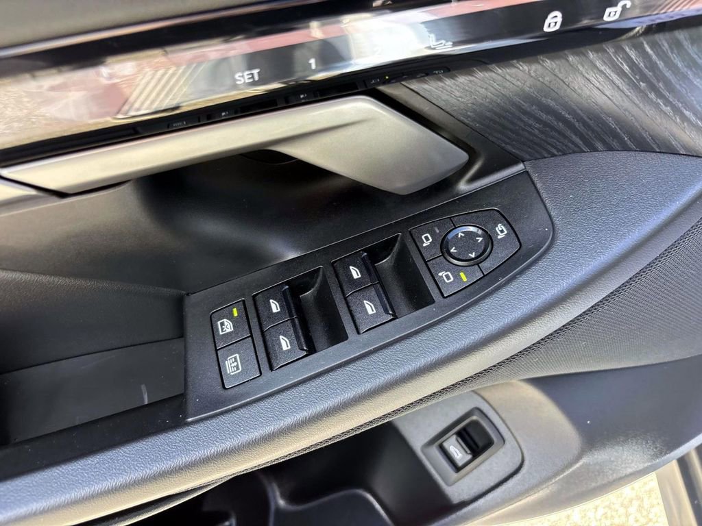 Certified 2025 BMW 540i xDrive image 14