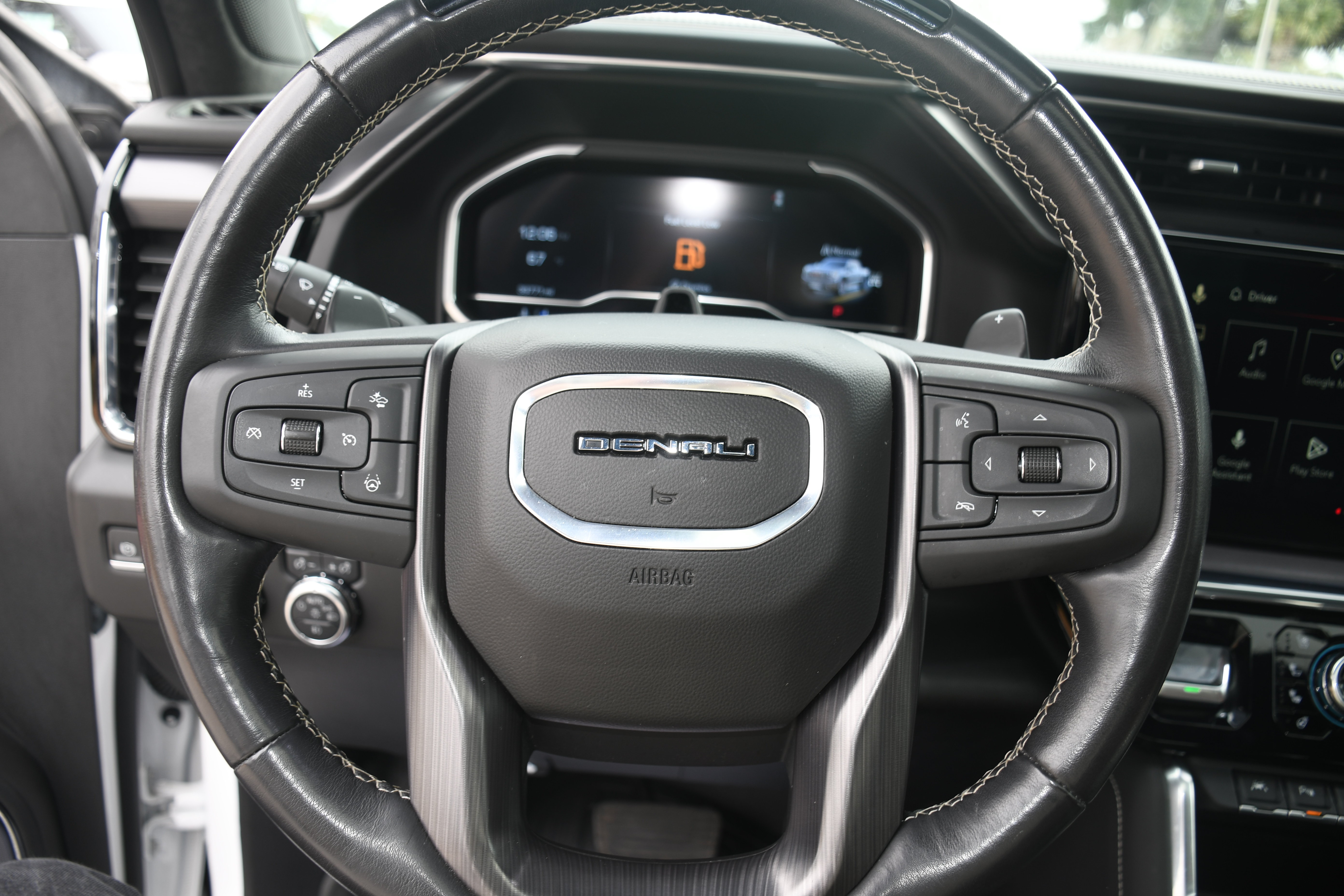 Used 2024 GMC Sierra 1500 Denali Ultimate AWD/4WD image 14