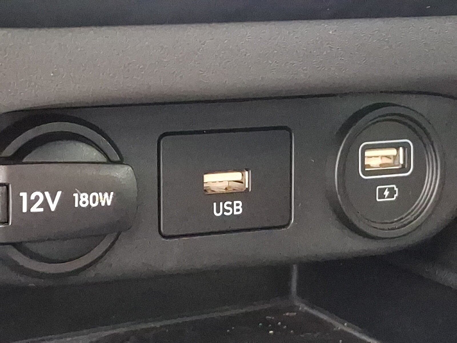 Certified 2022 Hyundai Elantra SEL w/ Convenience + Premium Package FWD image 24
