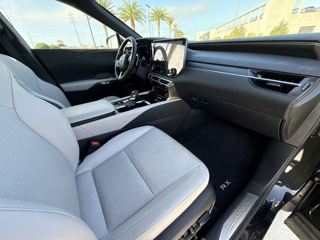Used 2025 Lexus RX 350 Premium Plus w/ Accessory Package (Z1) image 15