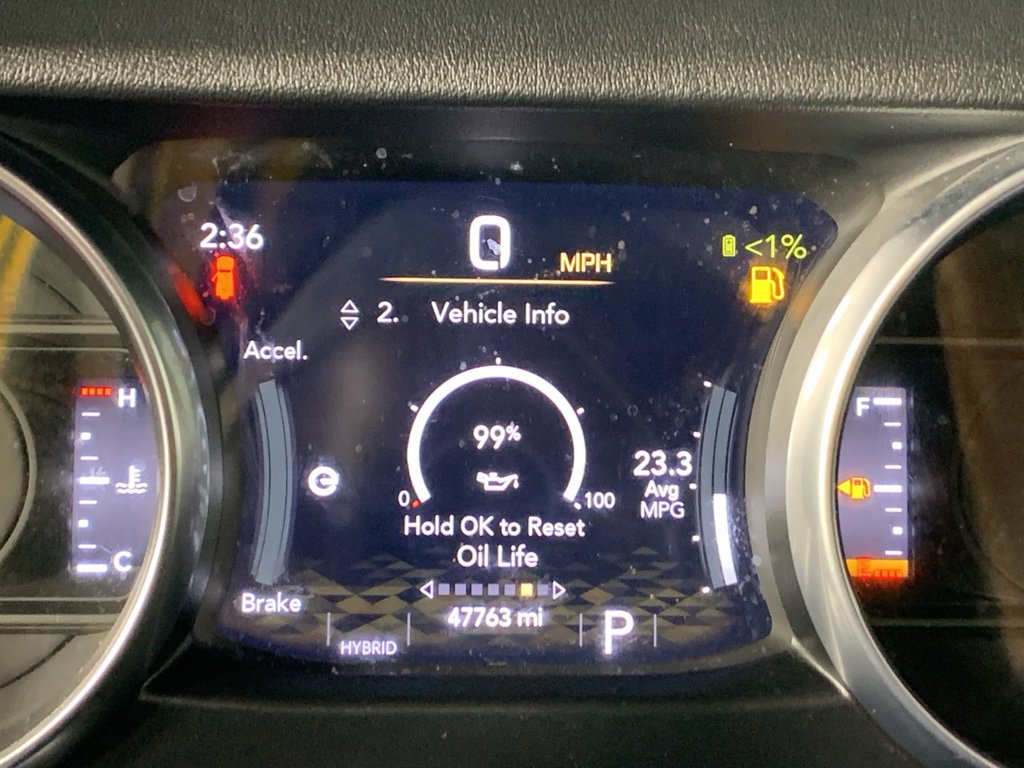 Used 2022 Jeep Wrangler Unlimited Sahara w/ Cold Weather Group image 24