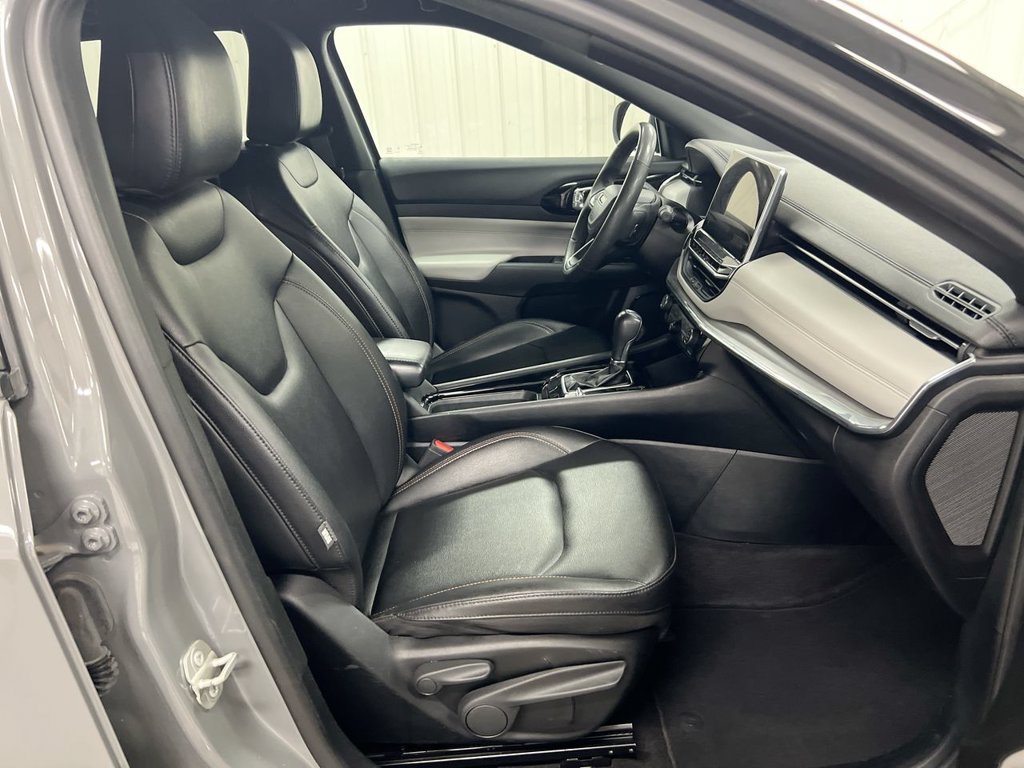Used 2023 Jeep Compass Limited AWD/4WD image 21