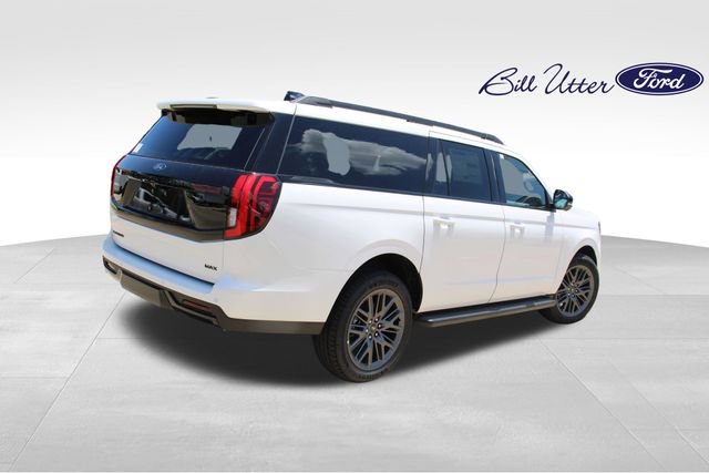 New 2026 Ford Expedition Max Platinum AWD/4WD image 3