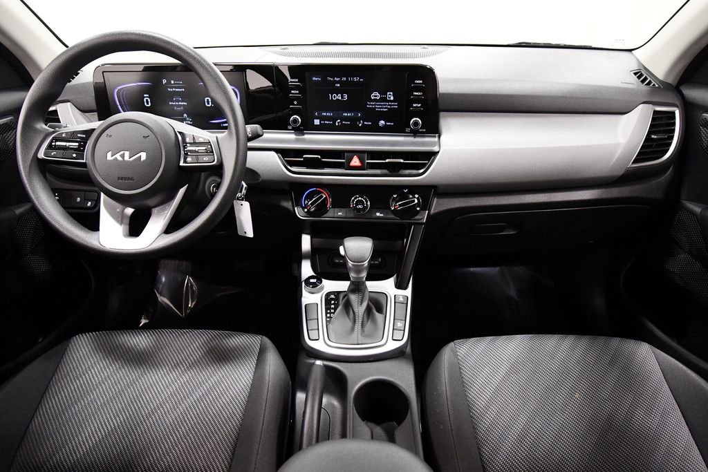 Certified 2026 Kia Seltos LX AWD/4WD image 3