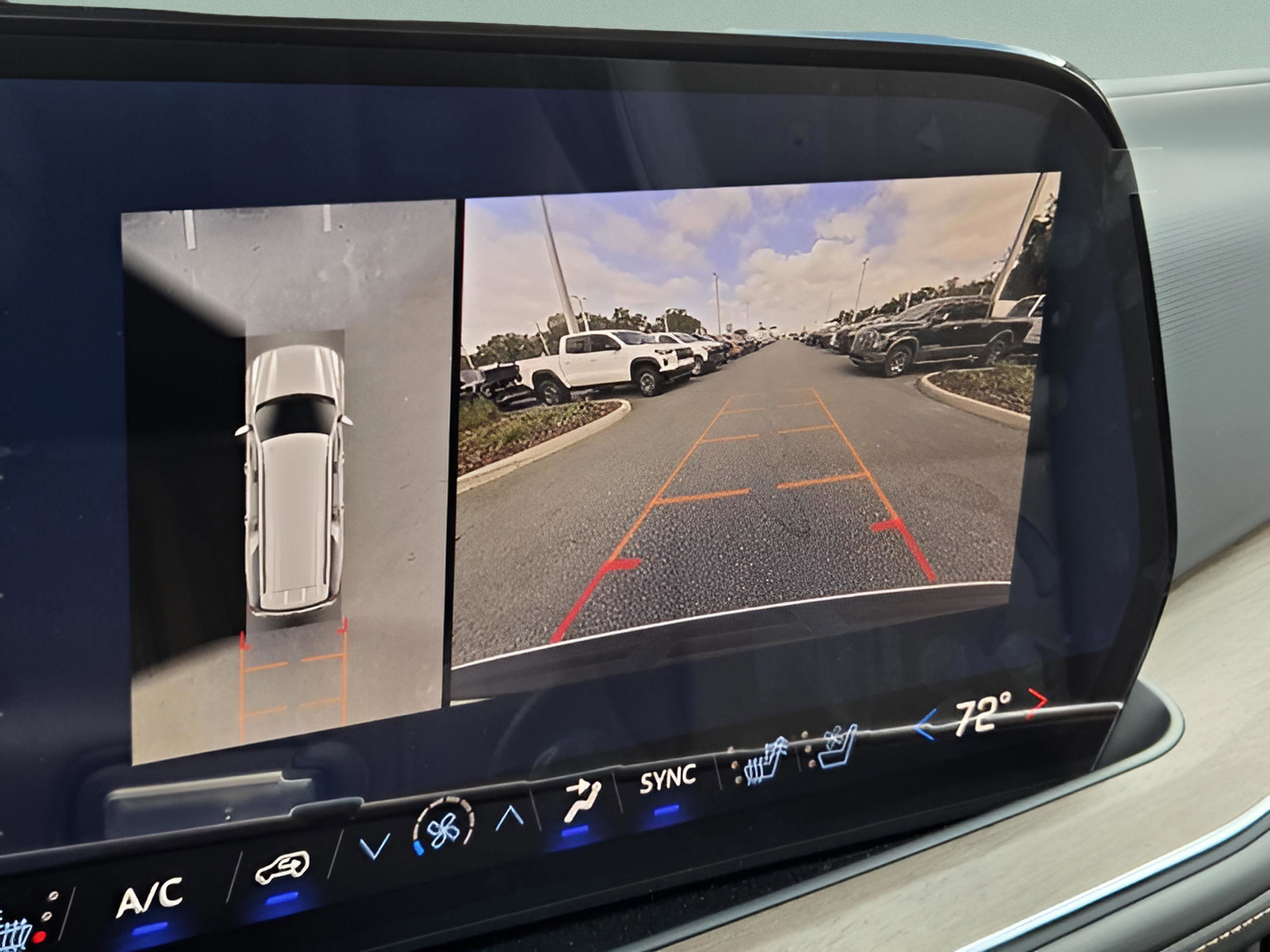 New 2026 Chevrolet Suburban High Country image 22