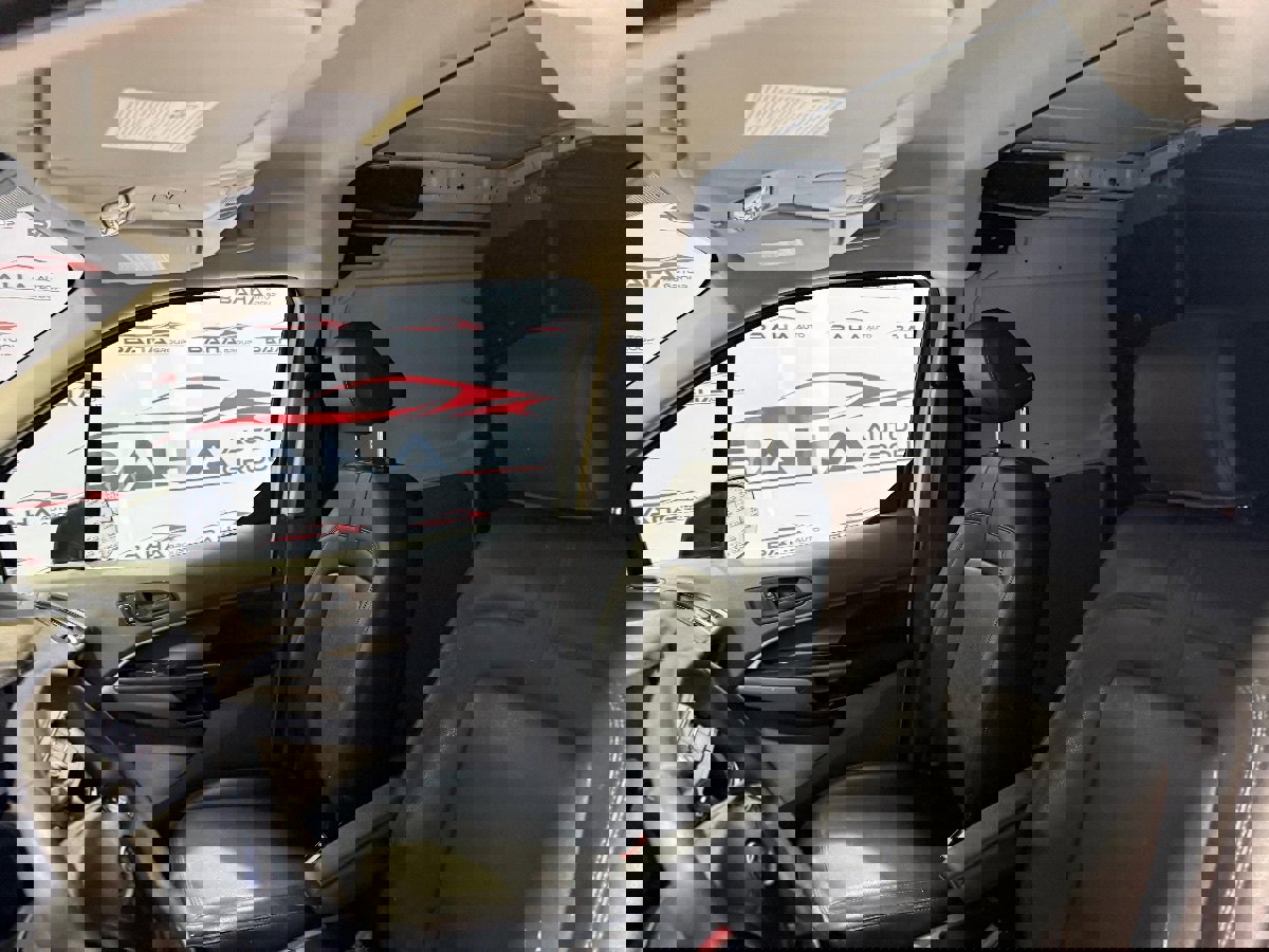 Used 2020 Ford Transit Connect XL image 22